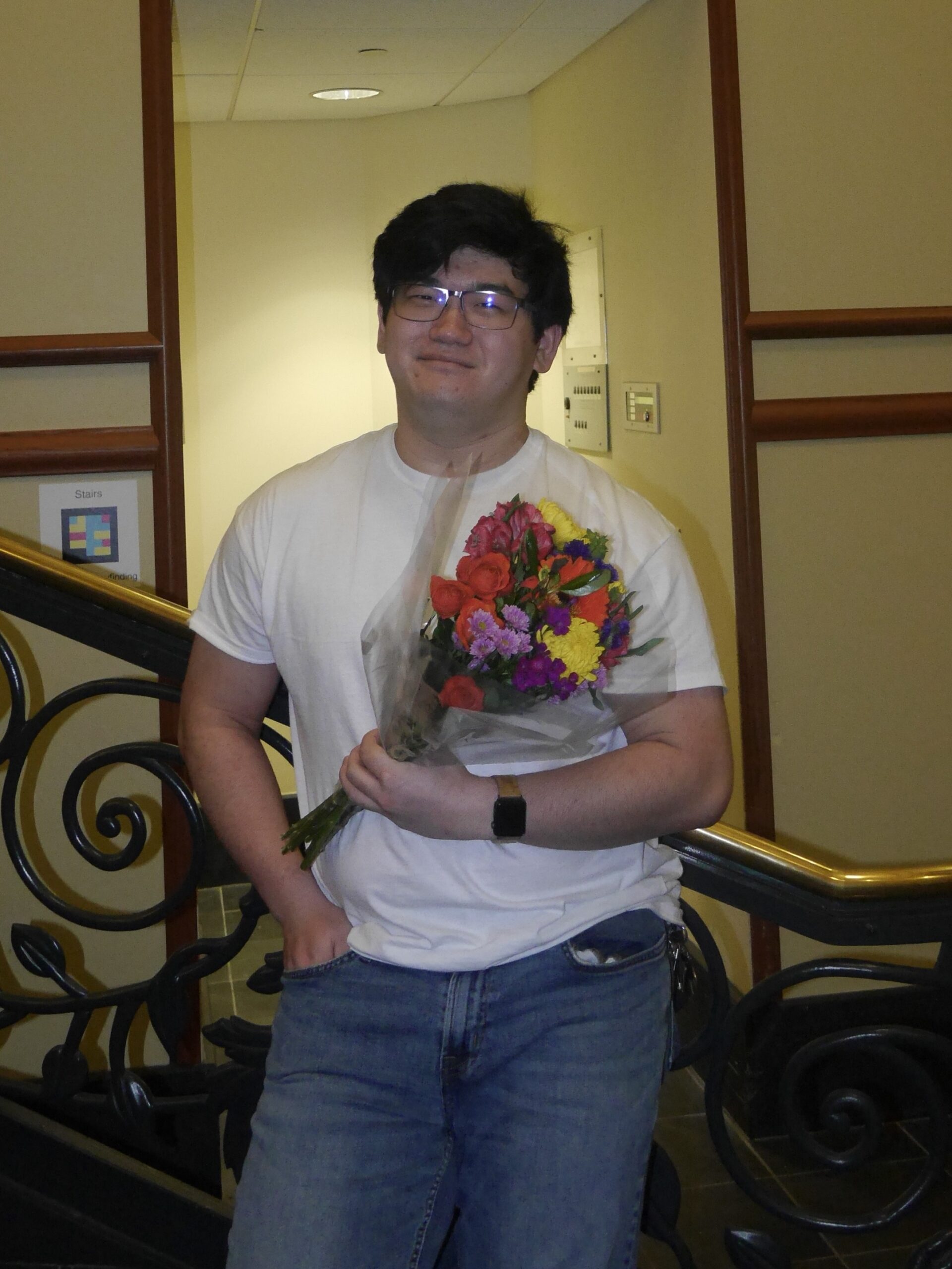 Xiao holding flowers